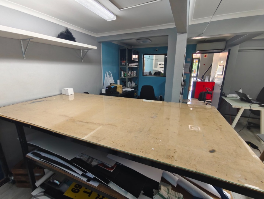 To Let commercial Property for Rent in Buitenverwagting Western Cape